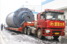 国联超宽大件设备冒雪启运