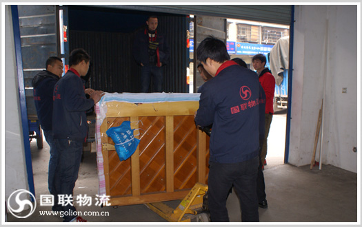 长沙钢琴托运公司 装货场景图 长沙钢琴托运公司 装货场景图